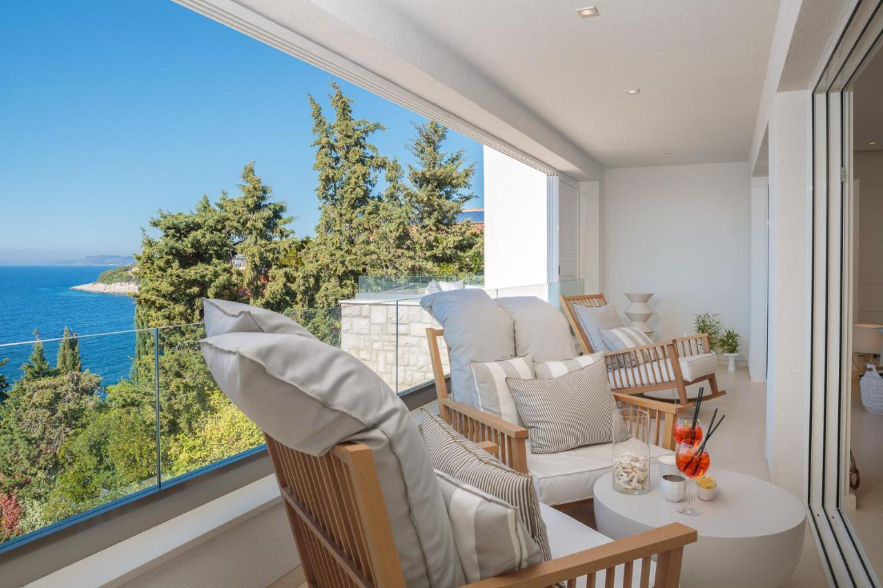 Luxury Seafront Villa Primosten Glamour With Private Pool, Sauna And Gym At The Beach In Primošten Eksteriør bilde