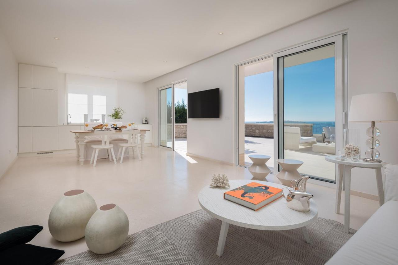 Luxury Seafront Villa Primosten Glamour With Private Pool, Sauna And Gym At The Beach In Primošten Eksteriør bilde